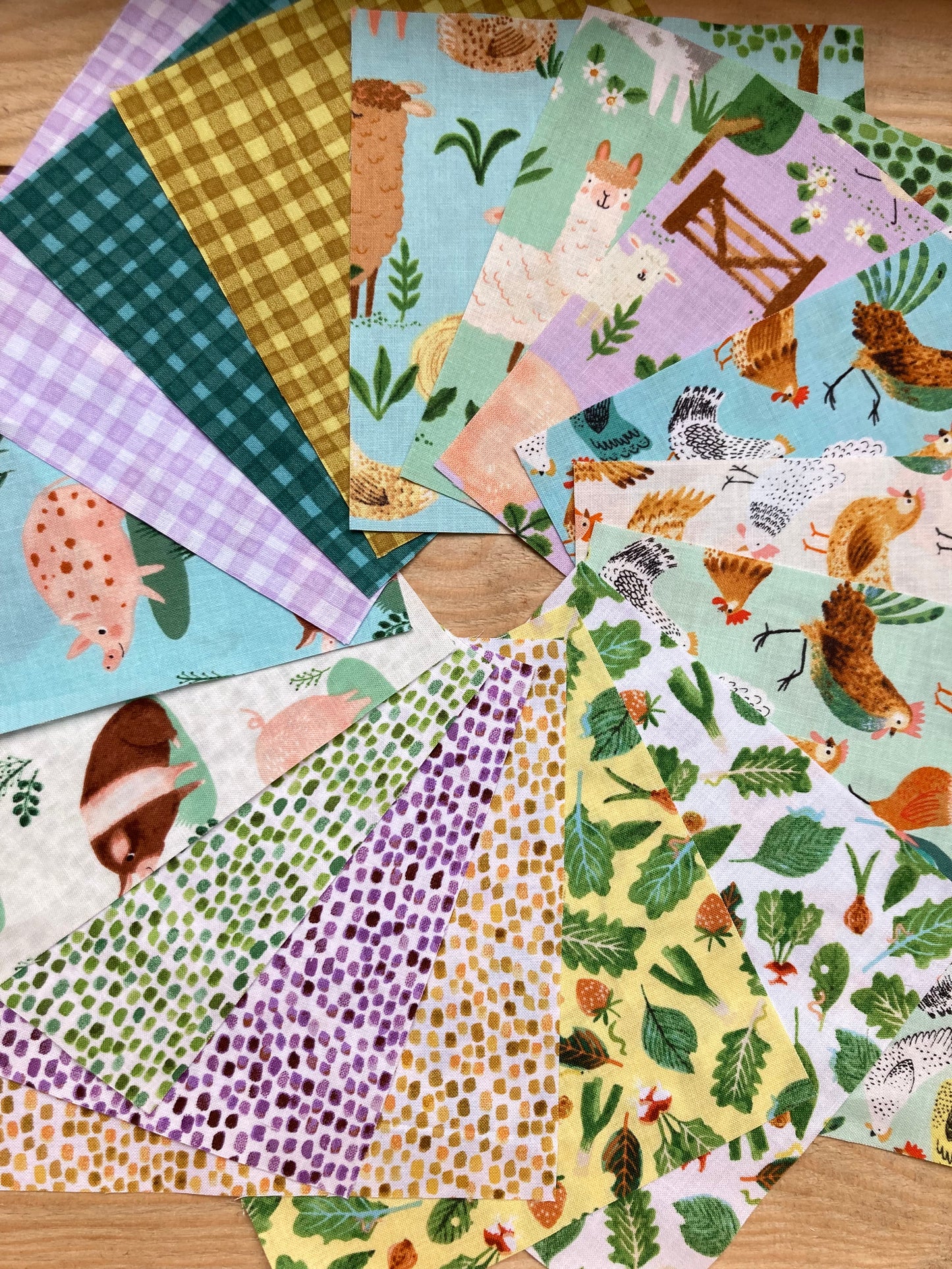 Dale Farm - Charm Pack