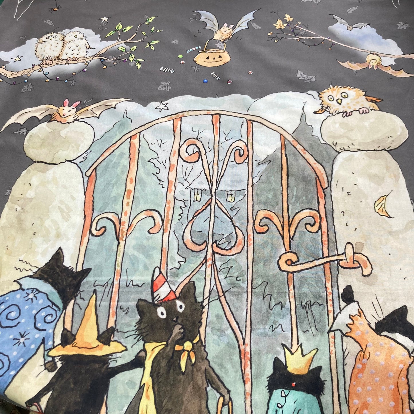 Halloween Parade – Anita Jeram