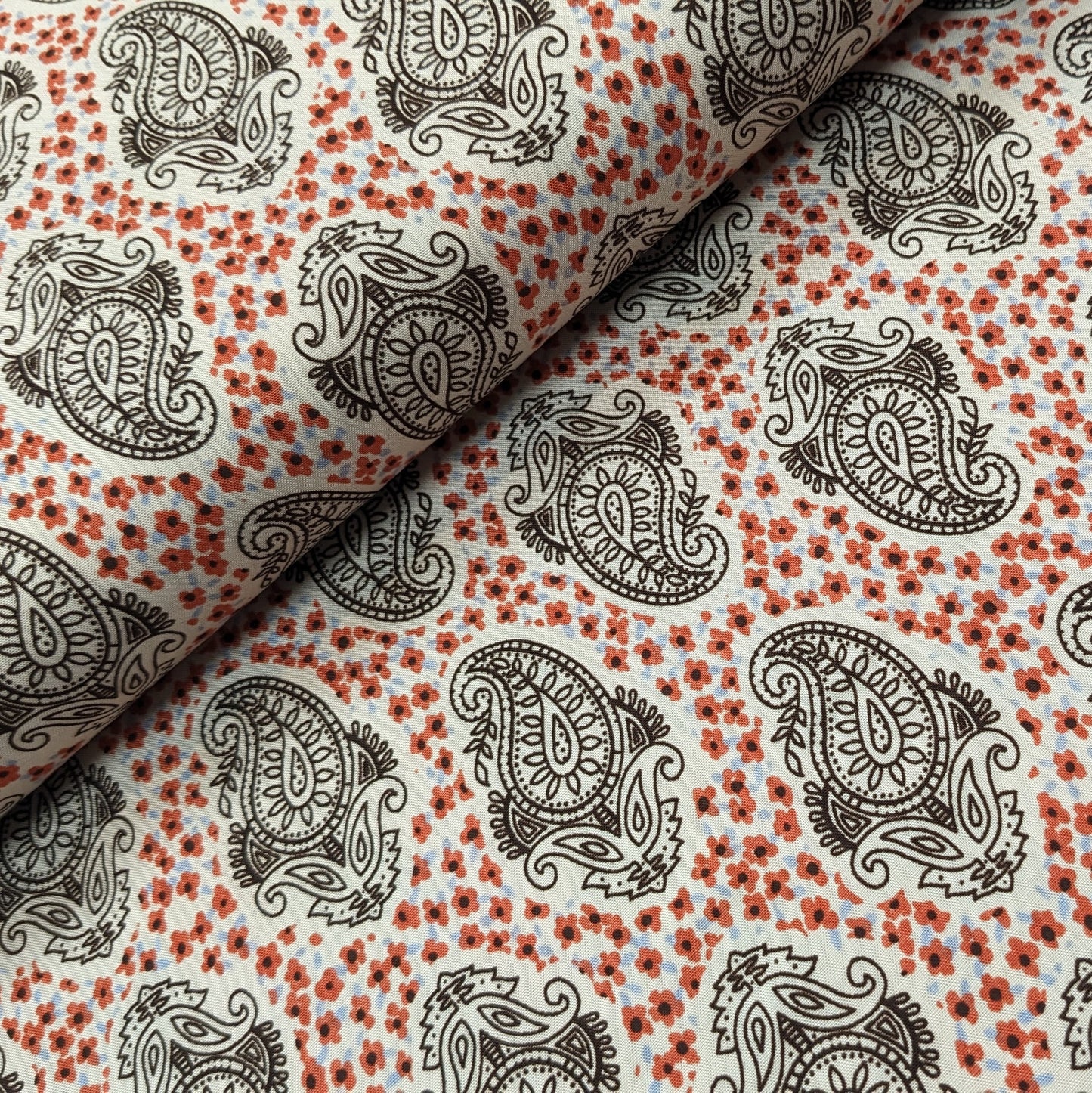 Viscose Fabric - Paisley Daisy