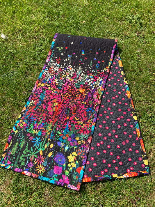 Gardenia Table Runner