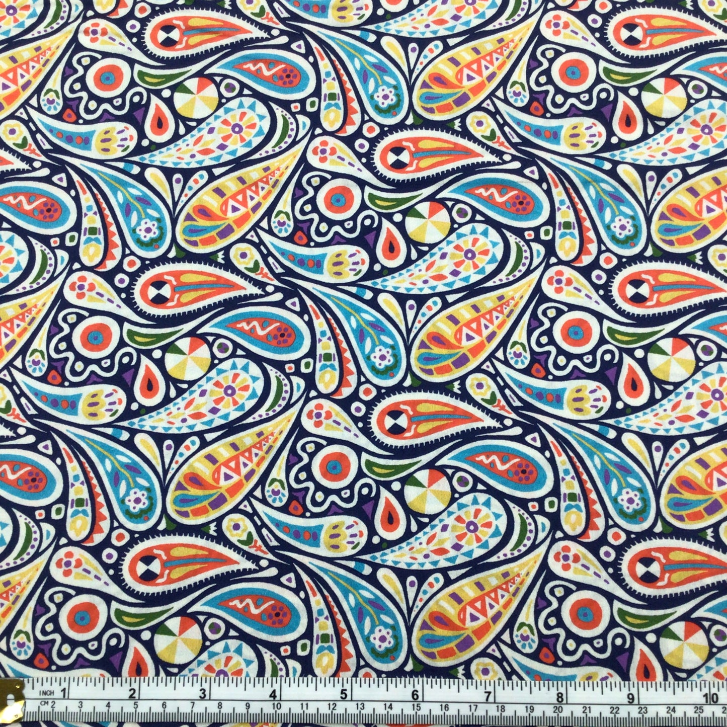 Cotton Lawn Fabric – Paisley Swirl
