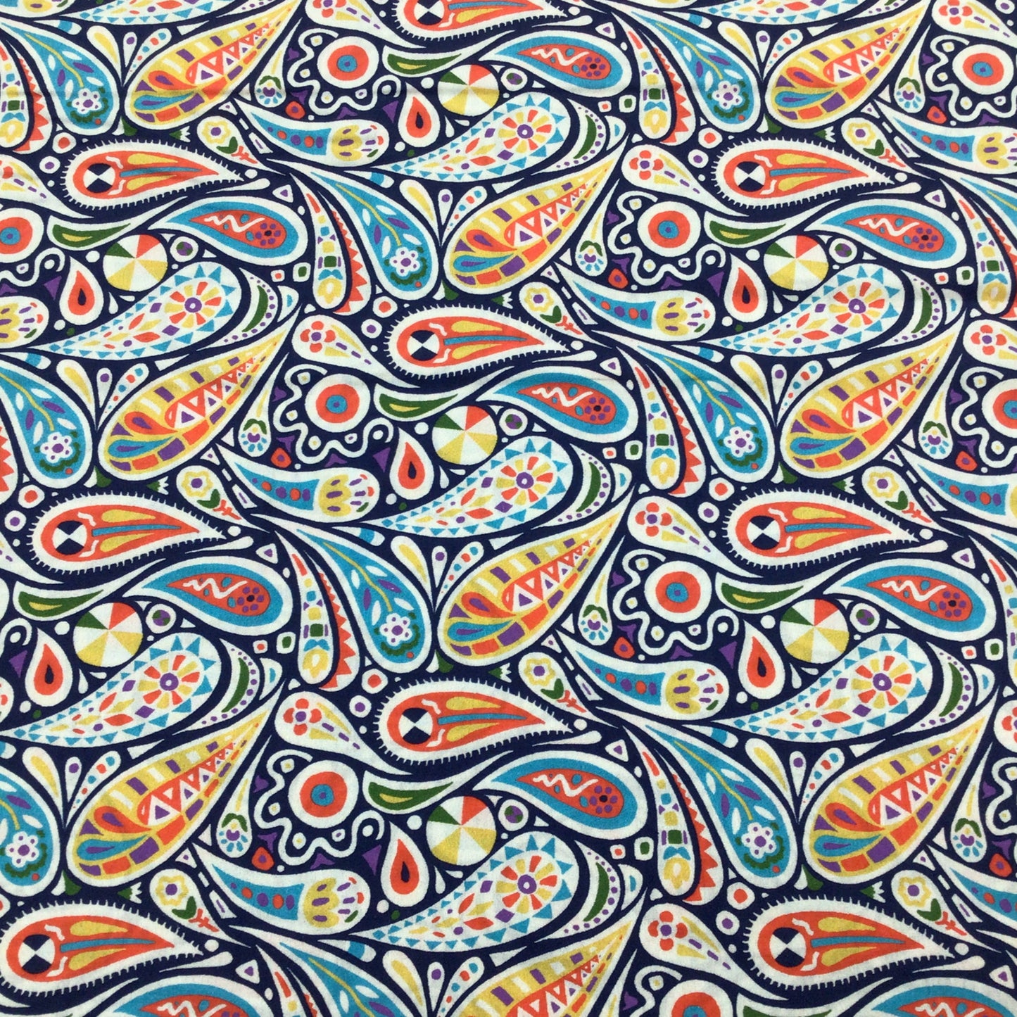 Cotton Lawn Fabric – Paisley Swirl